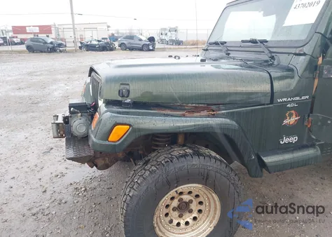 1998 Jeep Wrangler Sahara z USA, uszkodzony, nr VIN 1J4FY49S1WP744005